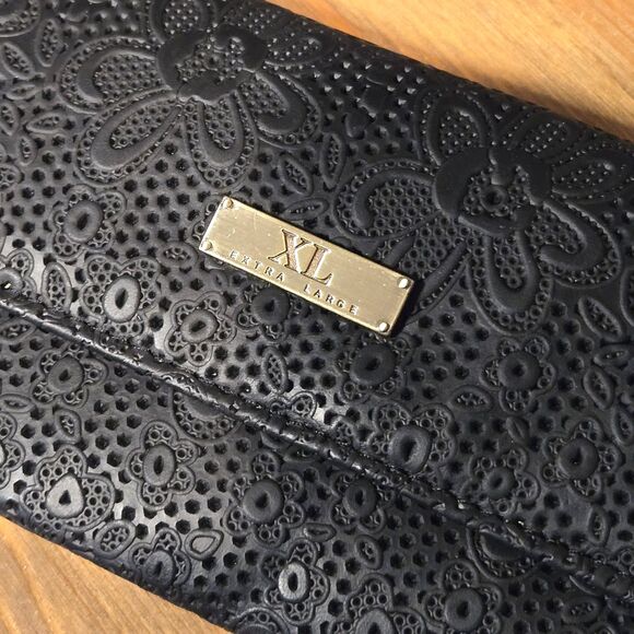 Black Faux Leather Floral Print XL Brand Wallet, NWOT 7.5 x 4 - Picture 1 of 9